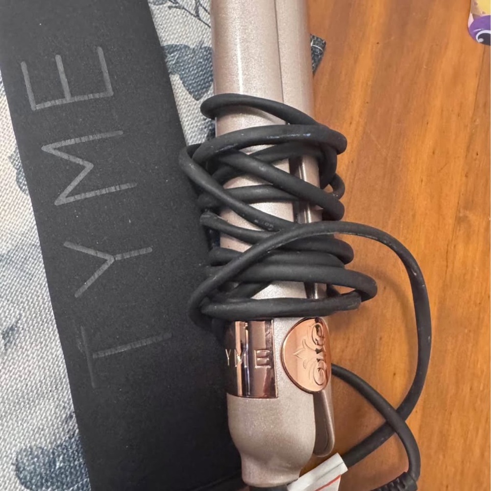 TYME PRO Rose Gold Iron